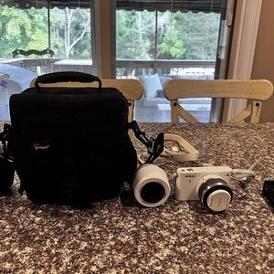 Nikon 1 J1 Digital Camera bundle